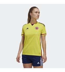 Camiseta-De-Equipo-adidas-para-mujer-Fcf-H-Jsy-para-futbol-color-amarillo.-Frente-Sobre-Modelo