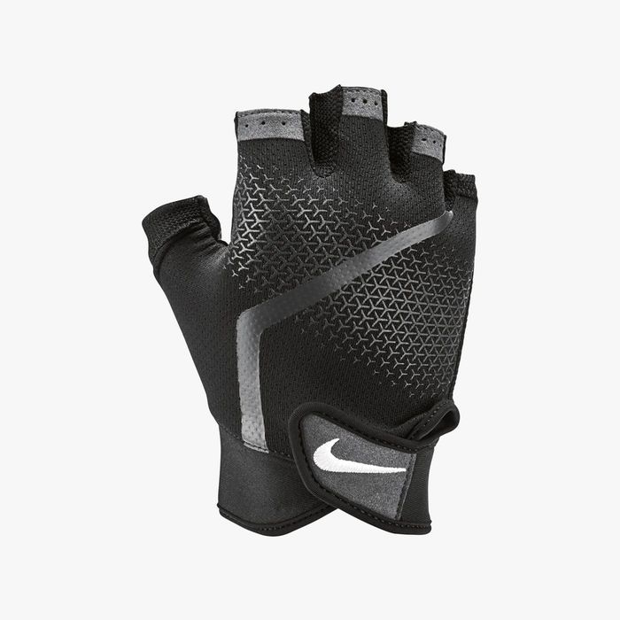 Guantes-nike-para-hombre-Extreme-Fitness-Gloves-para-entrenamiento-color-negro.-Frente-Sin-Modelo