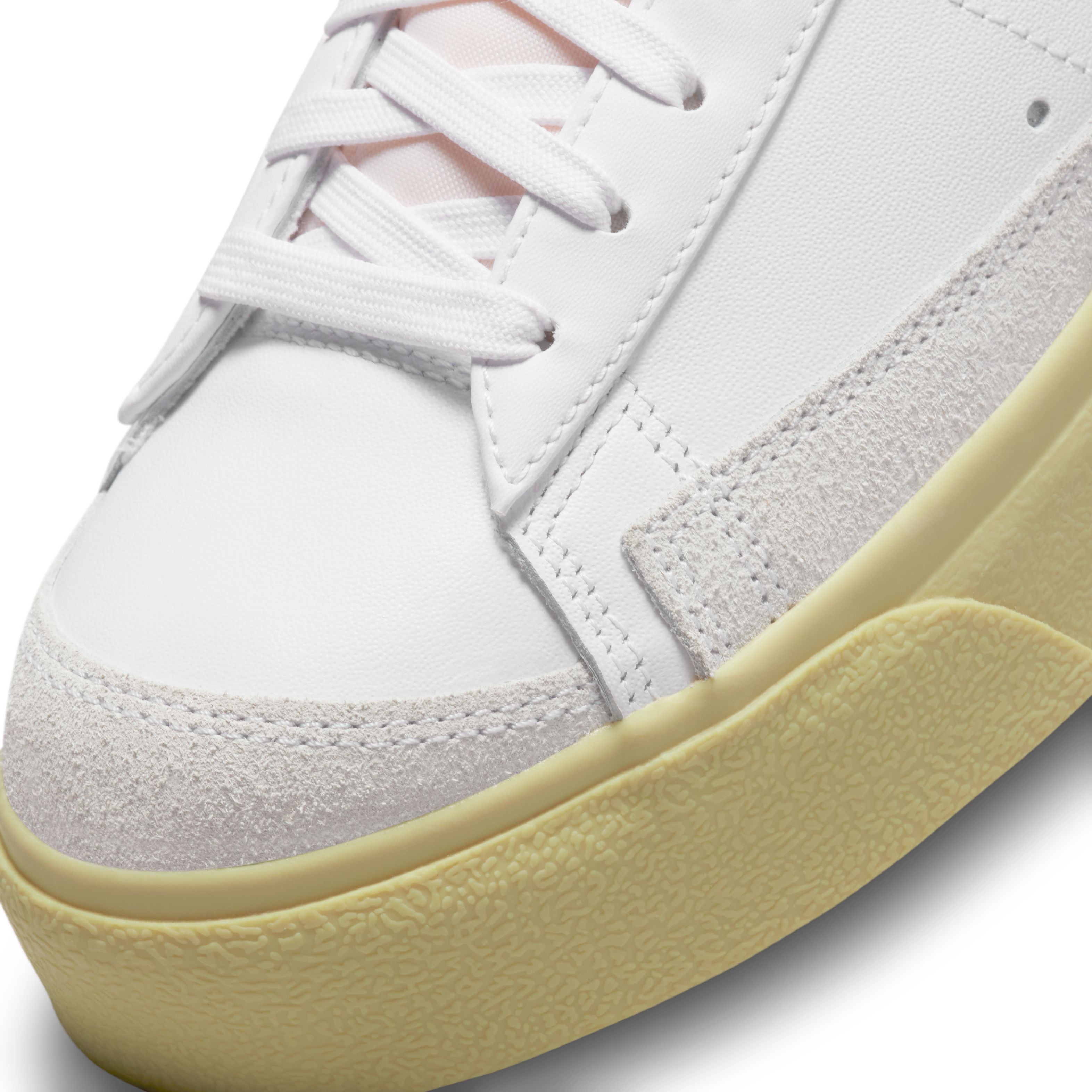 Nike W Blazer Low Platform Tenis blanco de mujer lifestyle
