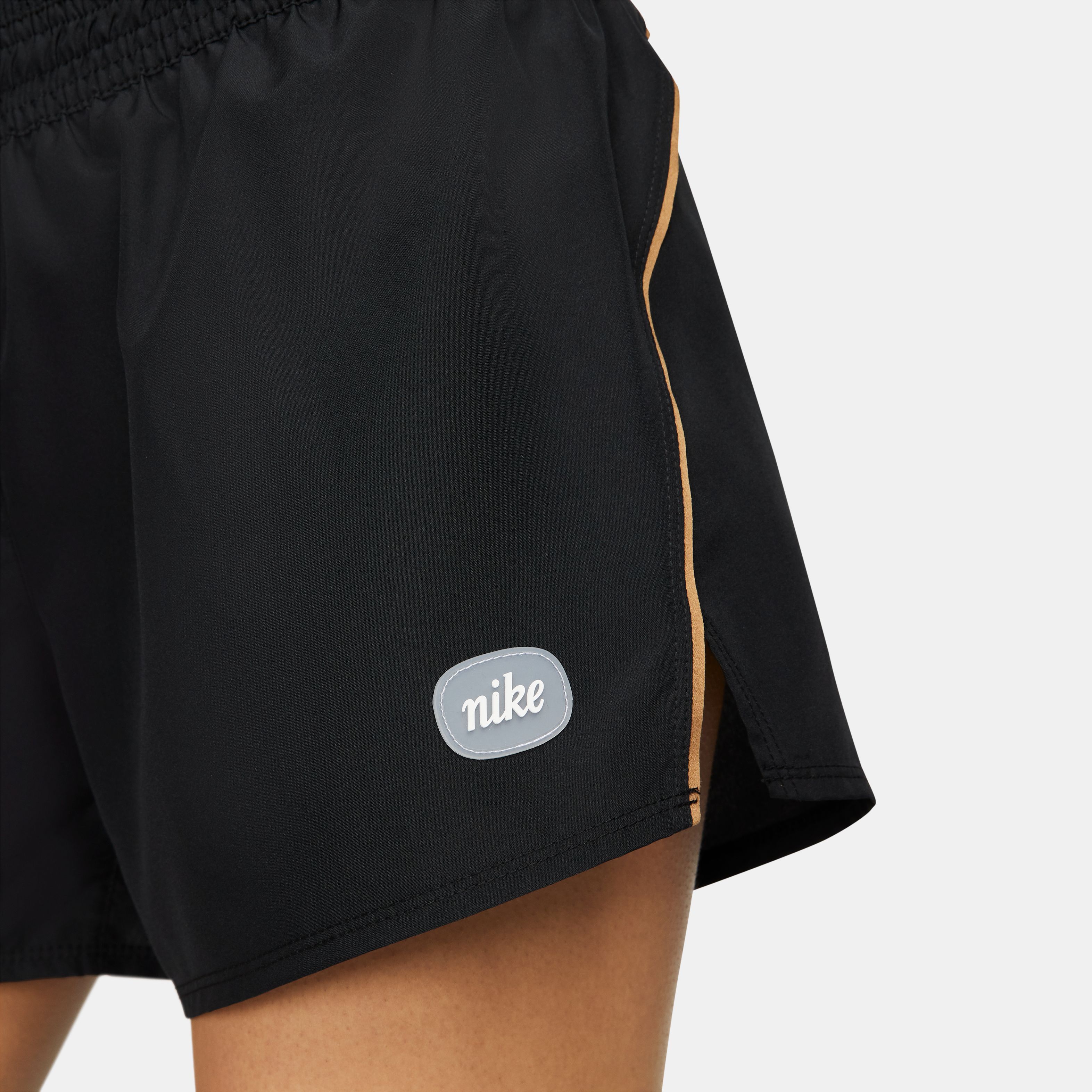 Nike W Nk Df Icnclsh 10K Short Pantaloneta negro de mujer para correr