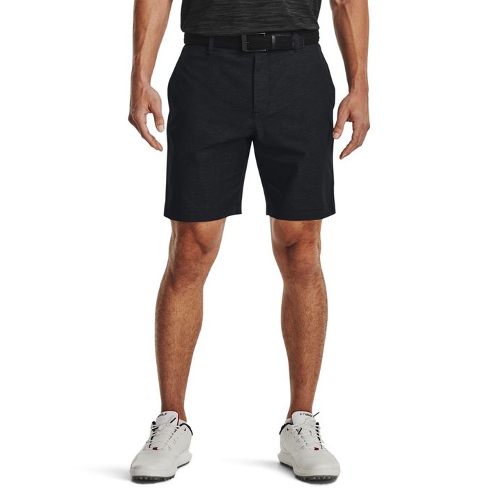 Pantaloneta-under-armour-para-hombre-Ua-Iso-Chill-Airvent-Short-para-golf-color-negro.-Frente-Sobre-Modelo