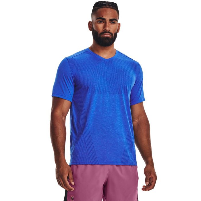 Camiseta-Manga-Corta-under-armour-para-hombre-Ua-Run-Anywhere-Breeze-Tee-para-correr-color-azul.-Frente-Sobre-Modelo