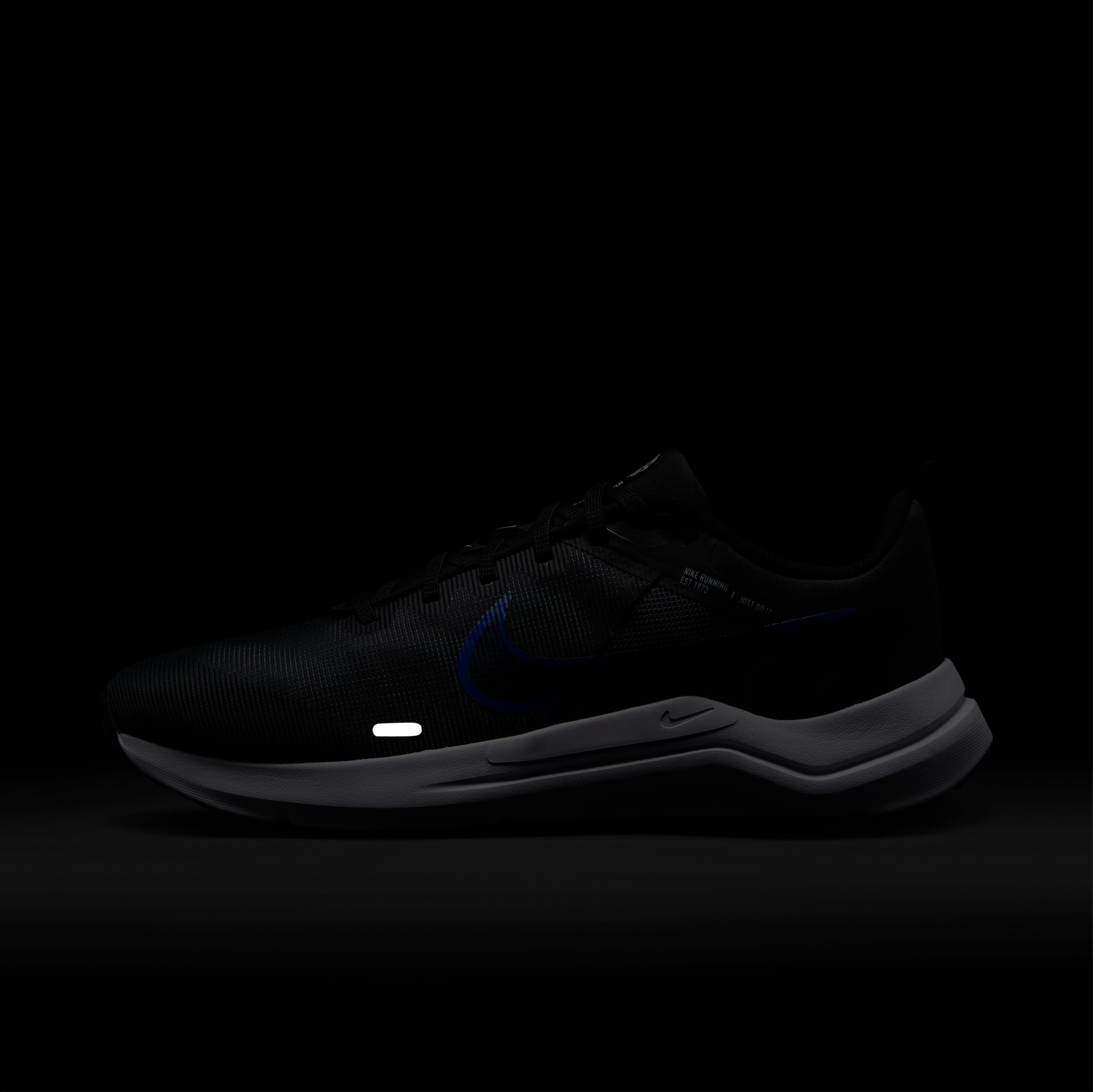 Nike Downshifter 12 Tenis negro de hombre para correr