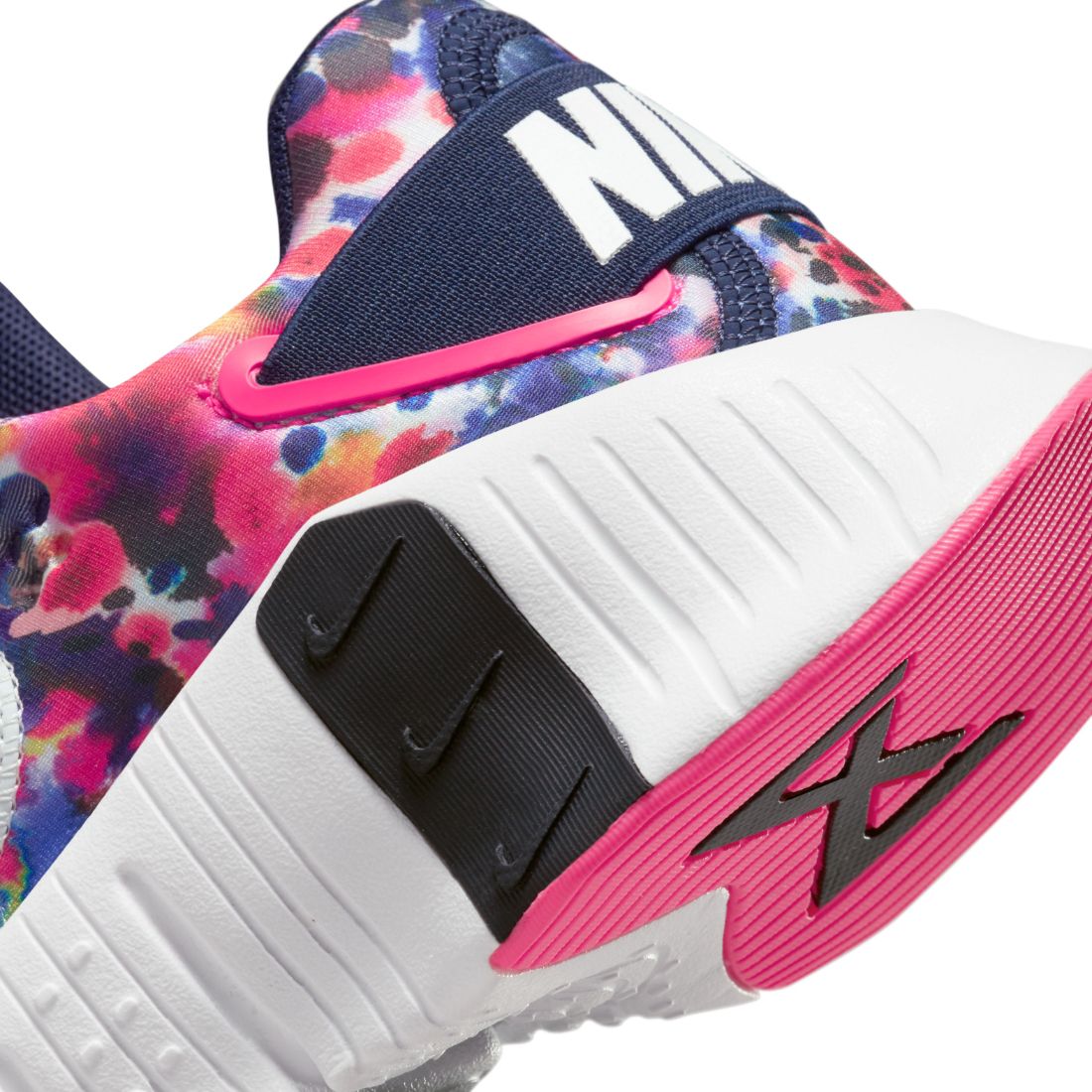 Nike W Nike Free Metcon 4 Tenis blanco de mujer para entrenamiento