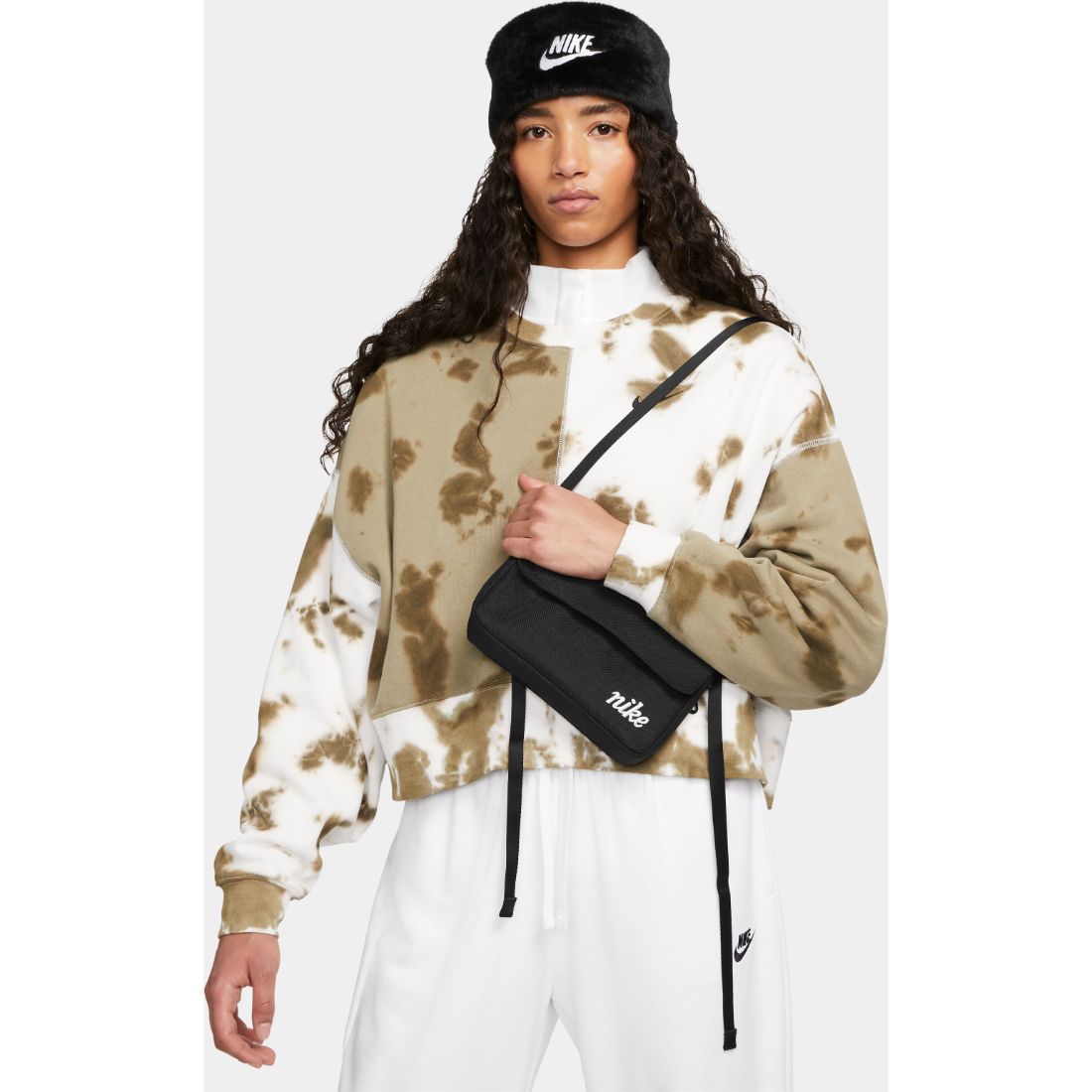 Nike W Nsw Futura 365 Crossbody Bolso negro de mujer lifestyle