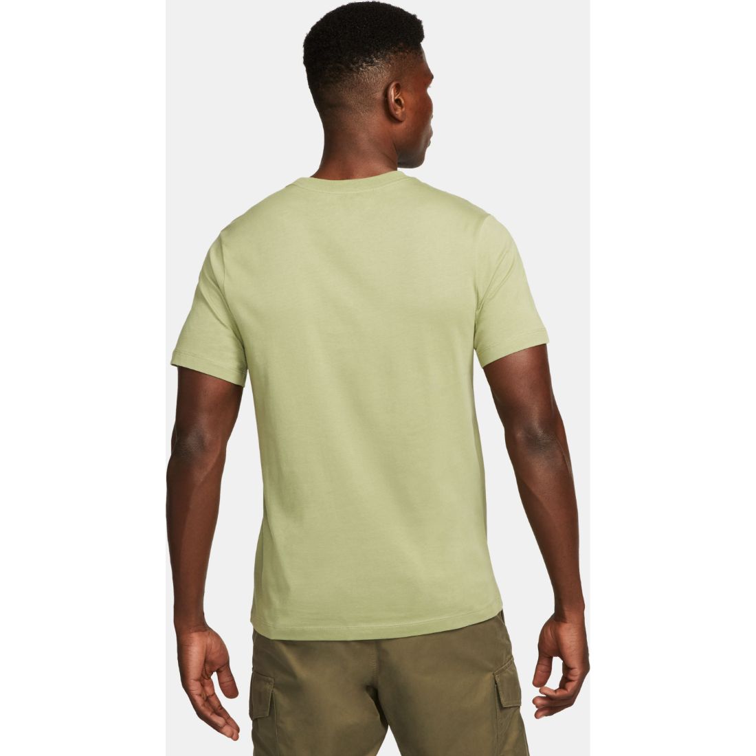 Nike M Nsw Club Tee Camiseta Manga Corta verde de hombre lifestyle