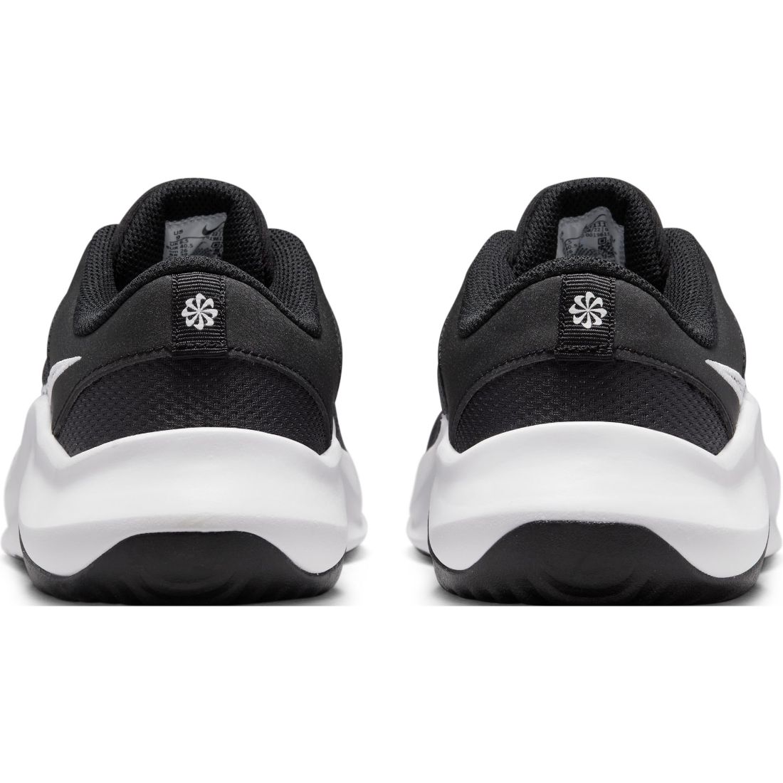 Nike W Nike Legend Essential 3 Tenis negro de mujer para entrenamiento