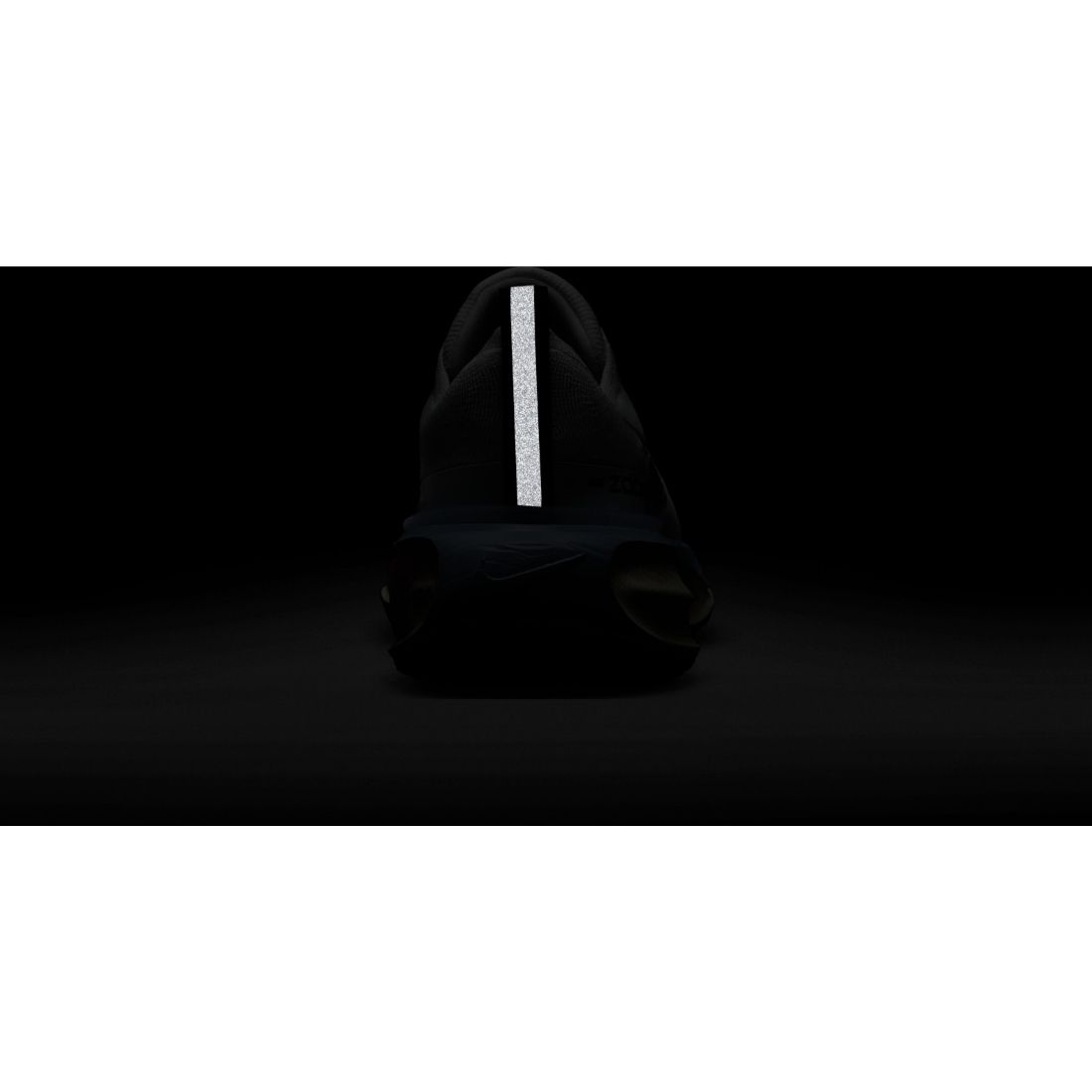 Nike Zoomx Invincible Run Fk 3 Tenis blanco de hombre para correr