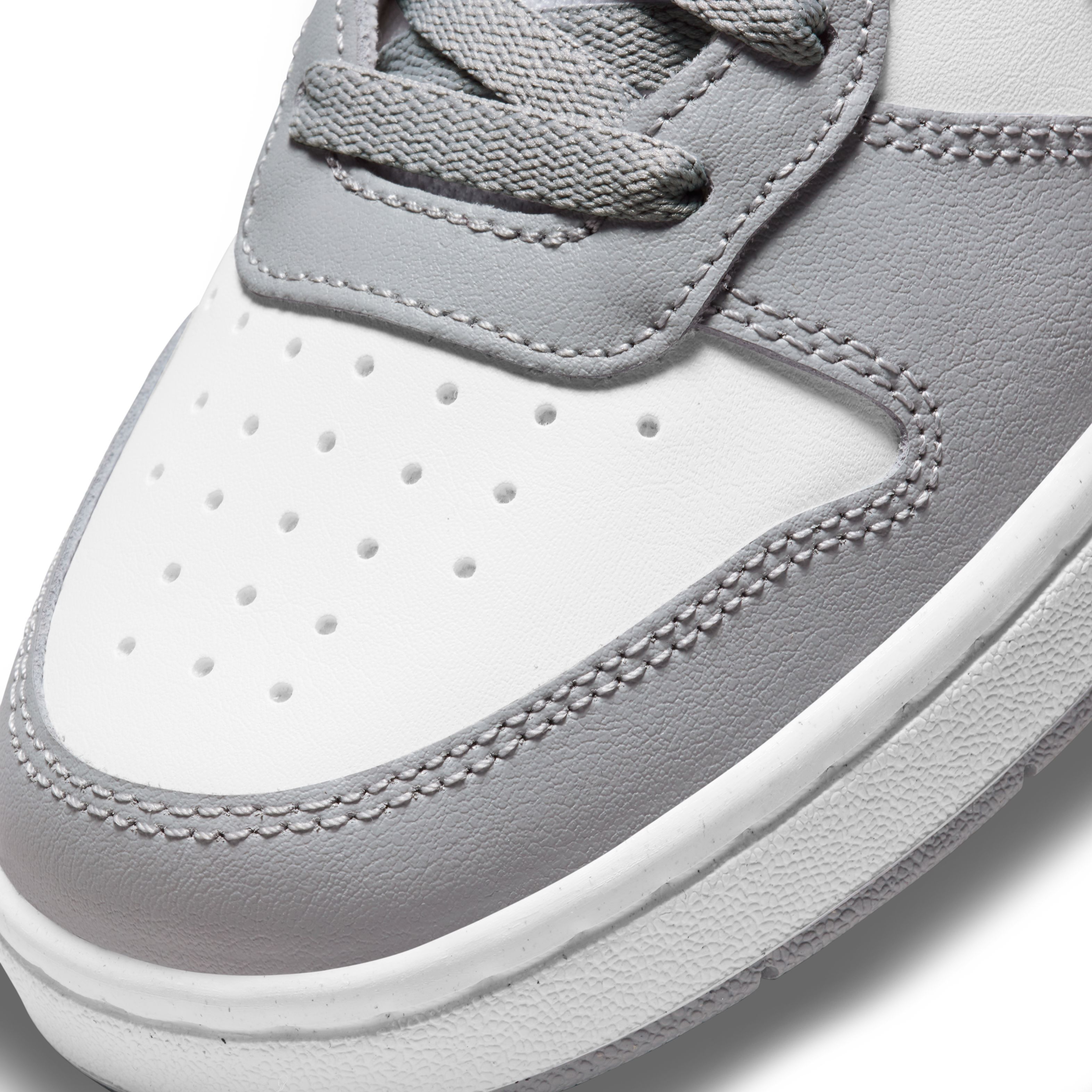 Nike Court Borough Low 2 Bg Tenis blanco de niño para entrenamiento