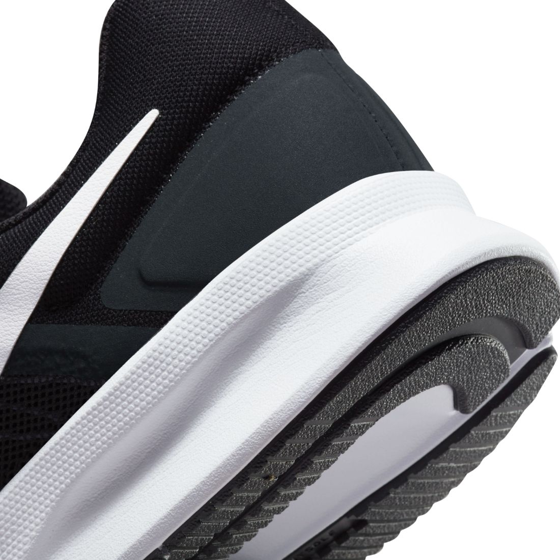 Nike Run Swift 3 Tenis negro de hombre para correr