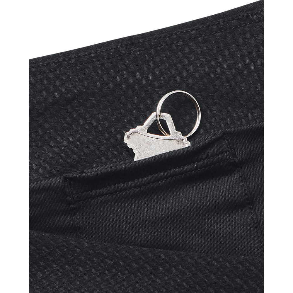 UA Lighter Than Air Short Pantaloneta negro de hombre para correr