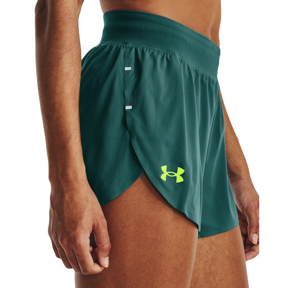 UA Lighter Than Air Short Pantaloneta verde de mujer para correr