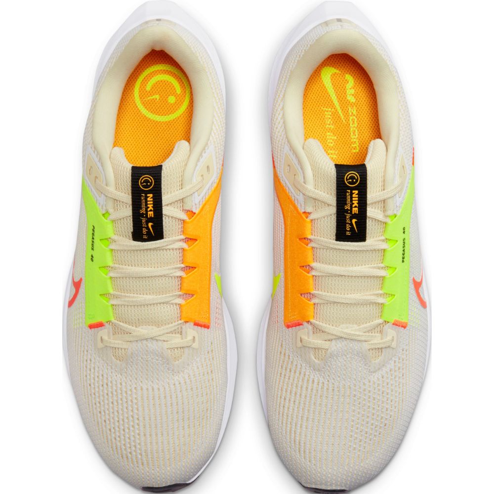 Nike Air Zoom Pegasus 40 Tenis blanco de hombre para correr