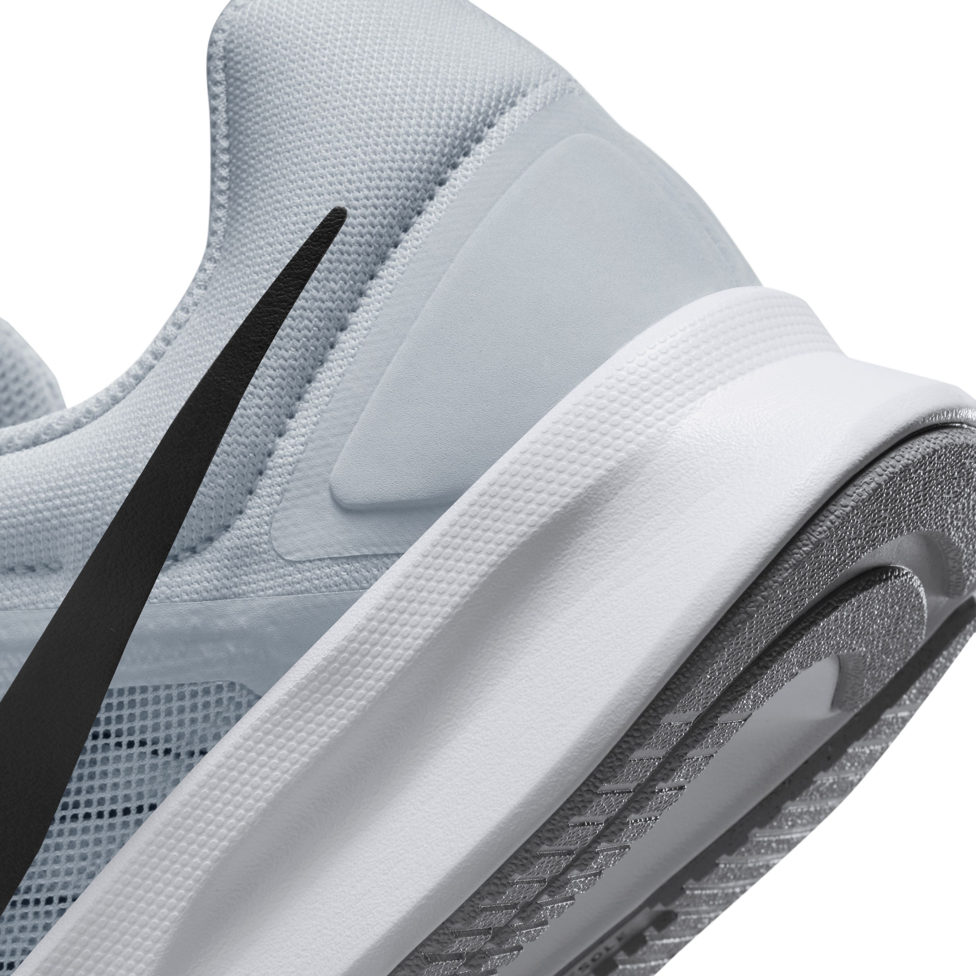 Nike Run Swift 3 Tenis gris de hombre para correr