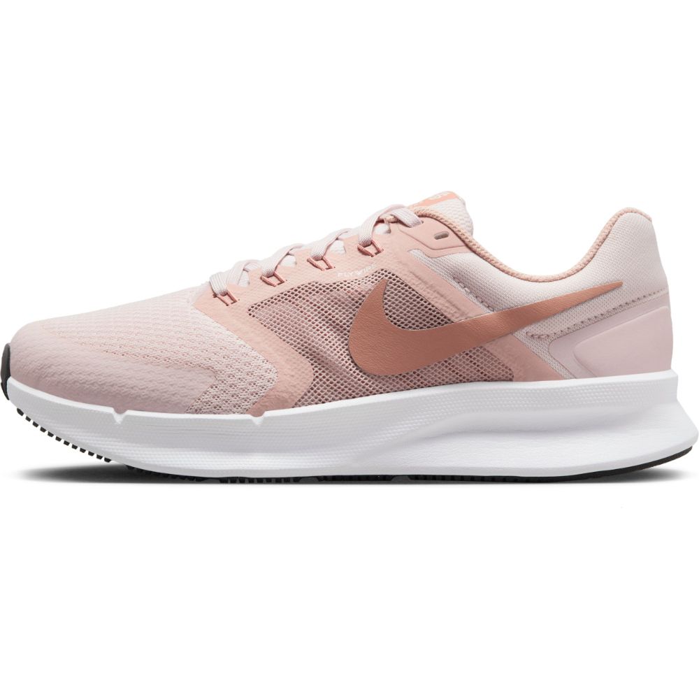 Nike Run Swift 3 Tenis beige de mujer para correr