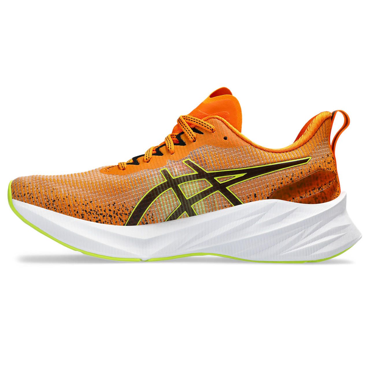 Asics Novablast 3 Le Tenis naranja de hombre para correr