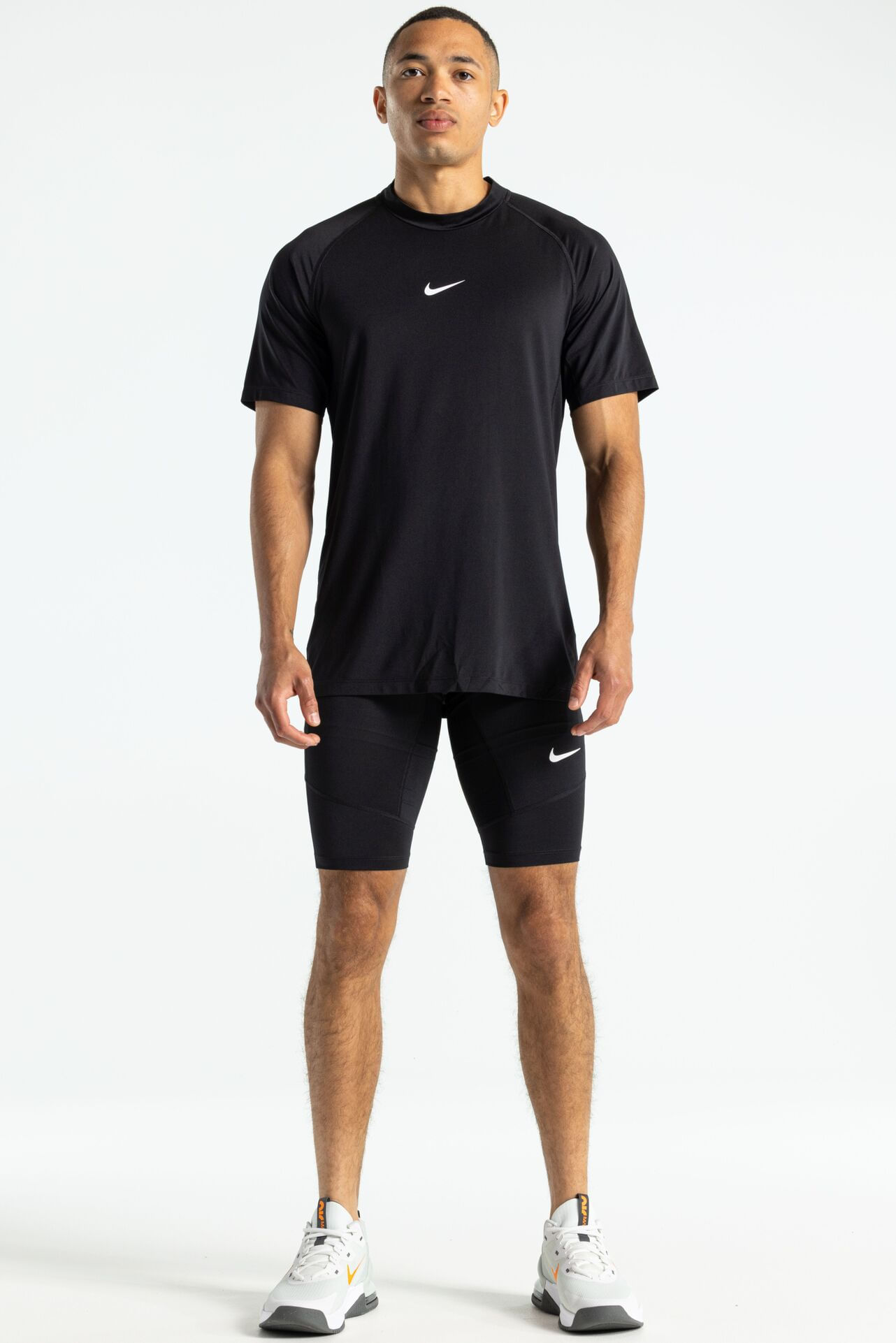 Nike M Np Df Short 9 In Licra blanco de hombre para entrenamiento