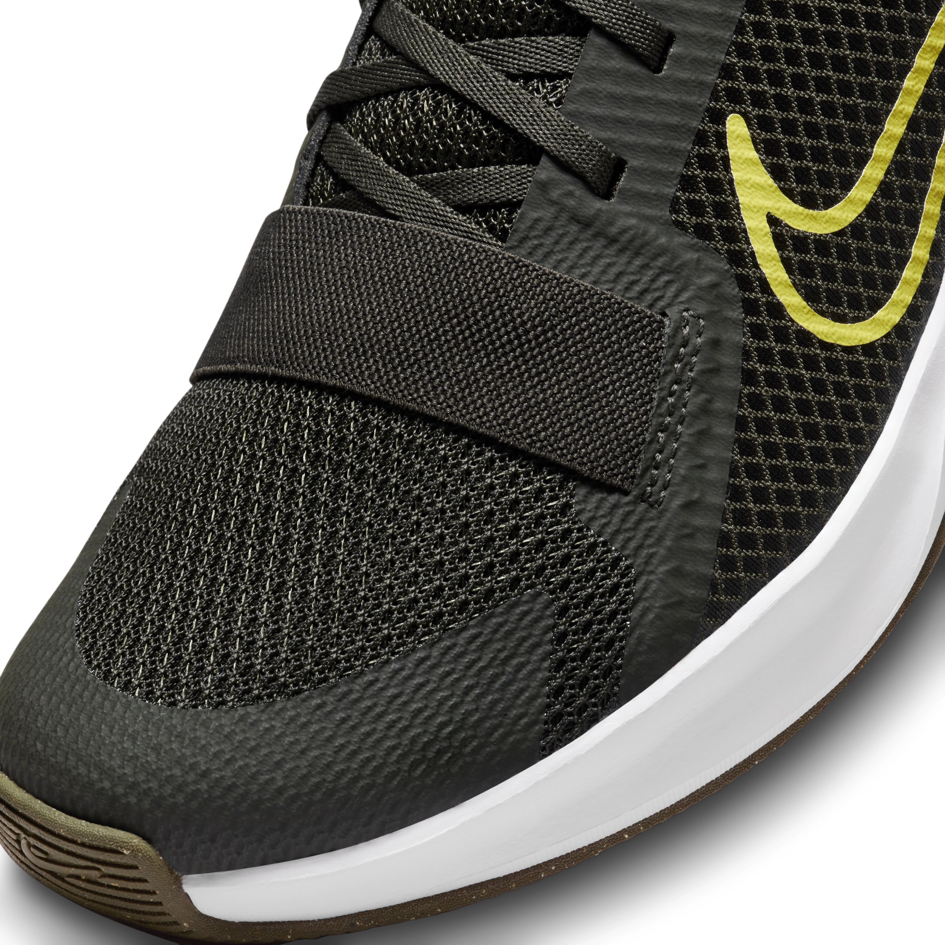 Nike M Nike Mc Trainer 2 Tenis verde de hombre para entrenamiento