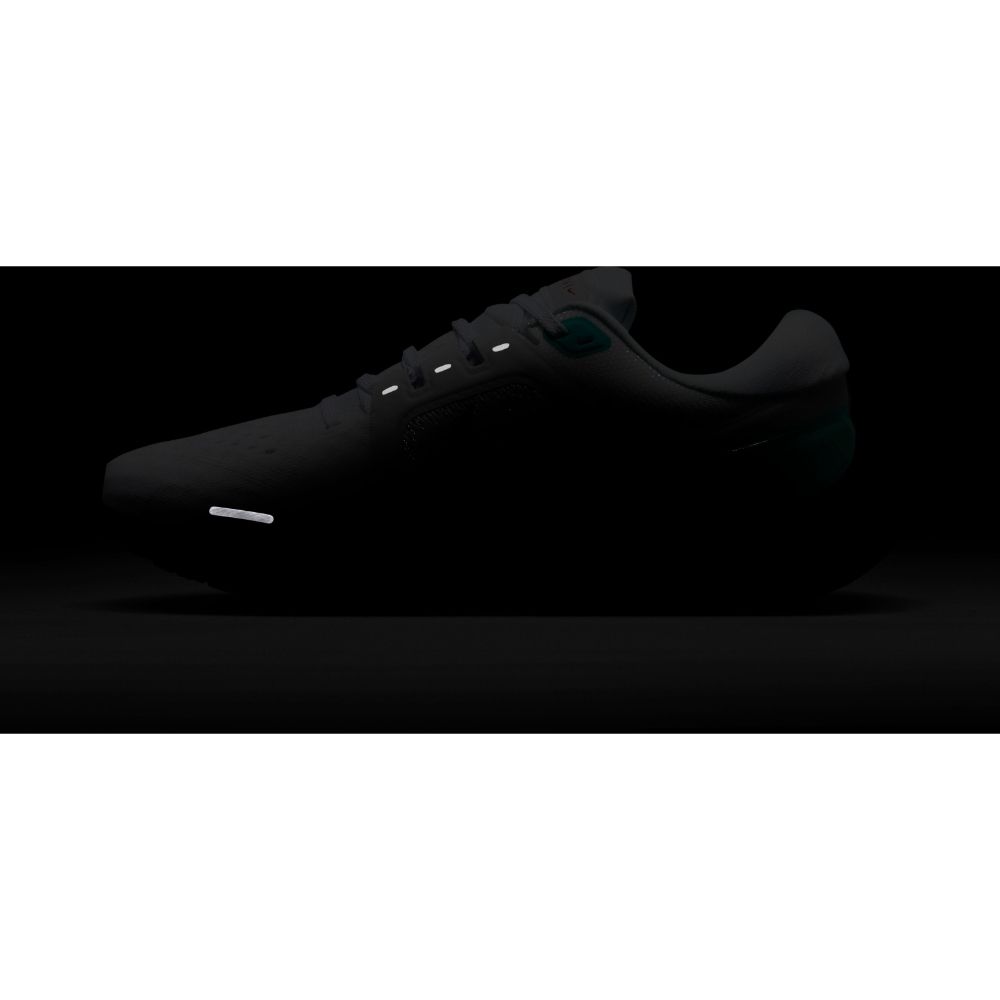 Nike Wmns Nike Air Zoom Vomero 16 Tenis blanco de mujer para correr