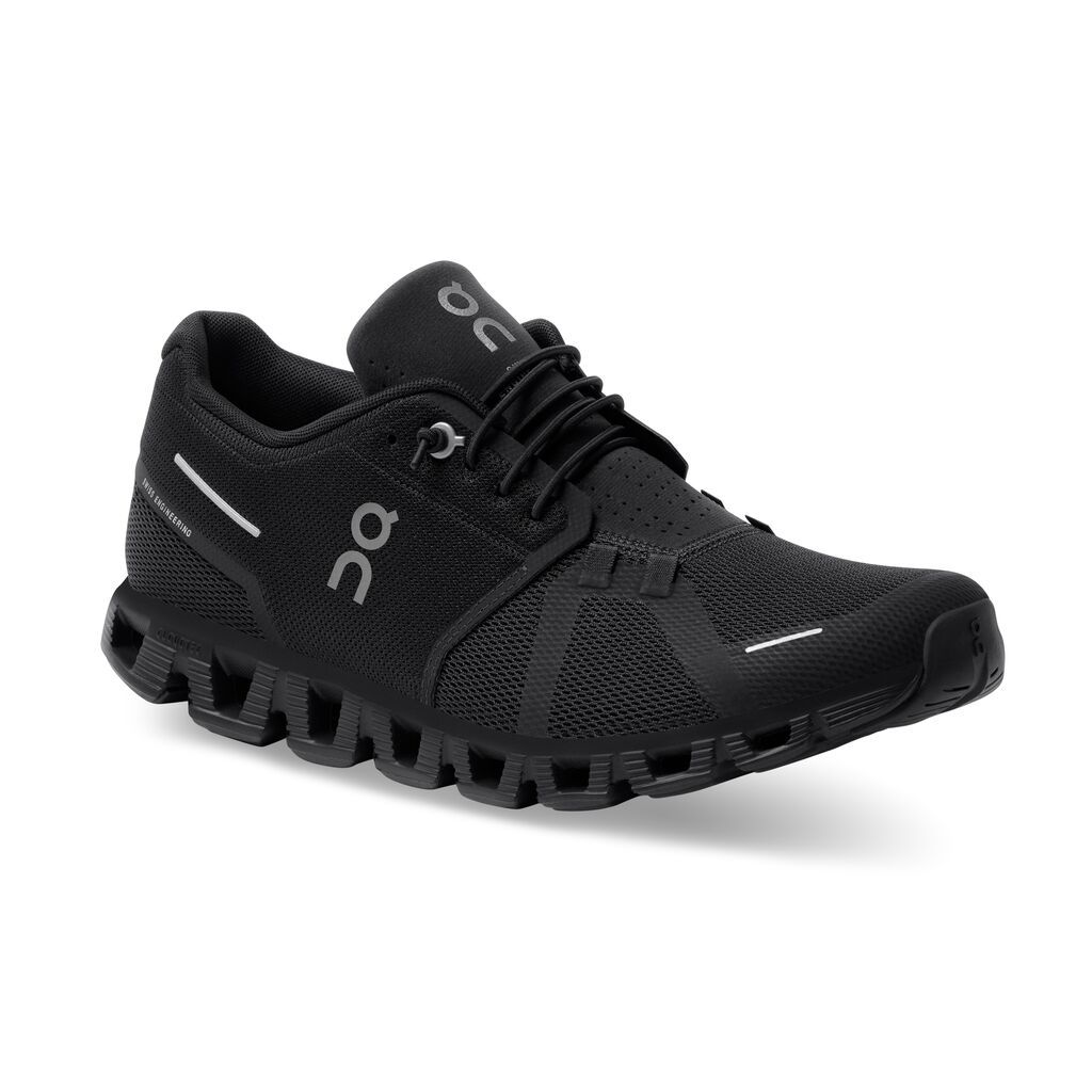 On Cloud 5 Tenis negro de hombre lifestyle
