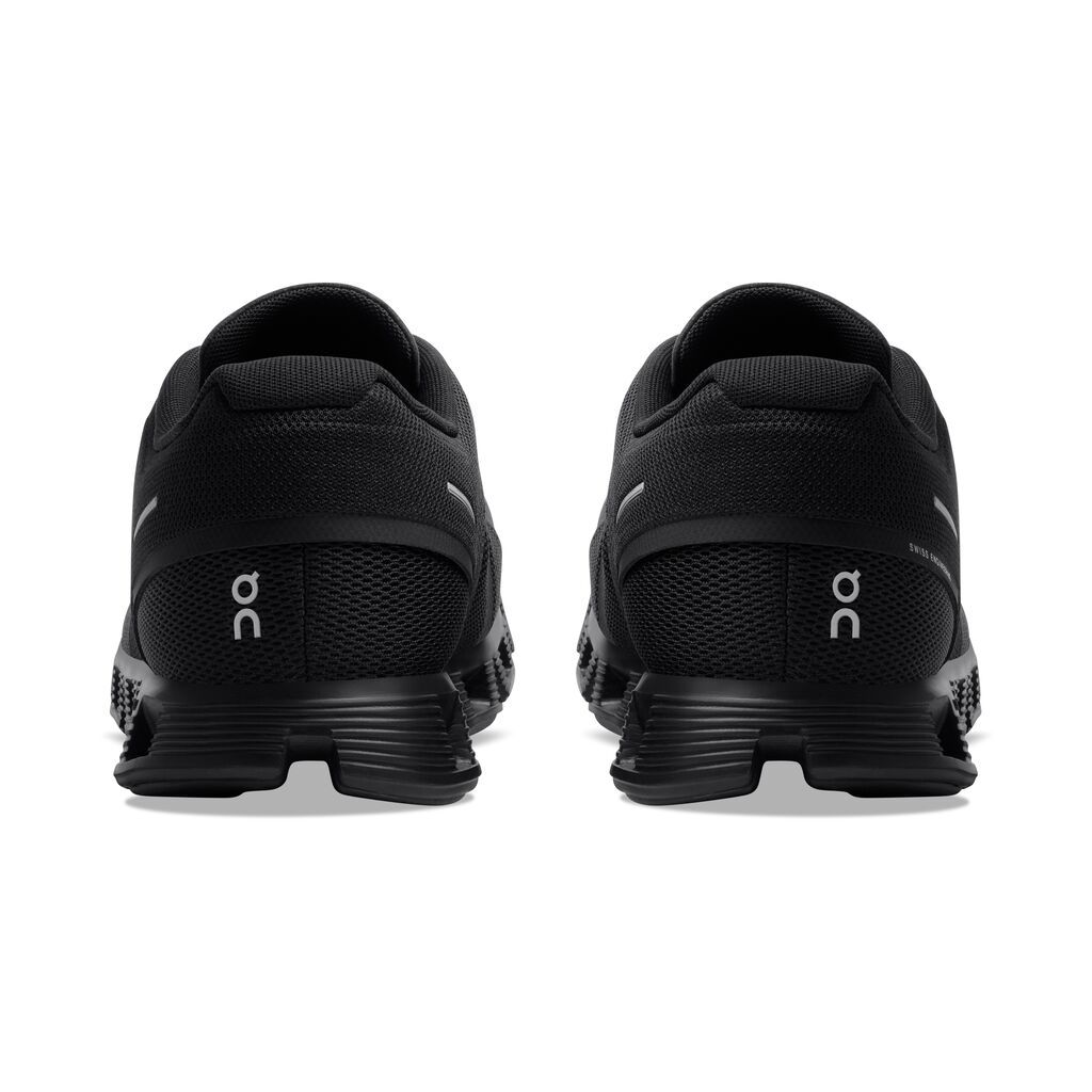 On Cloud 5 Tenis negro de hombre lifestyle