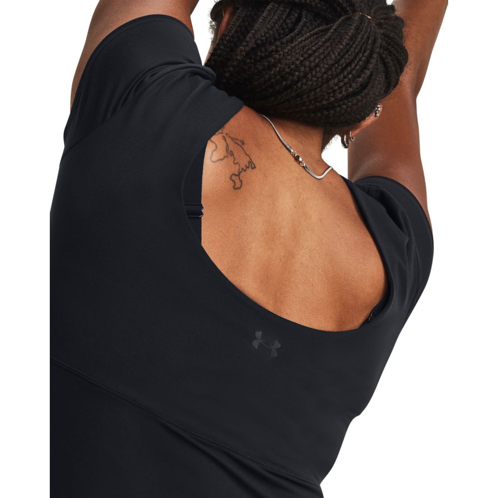 UA Meridian Ss Fitted Camiseta Manga Corta negro de mujer para entrenamiento