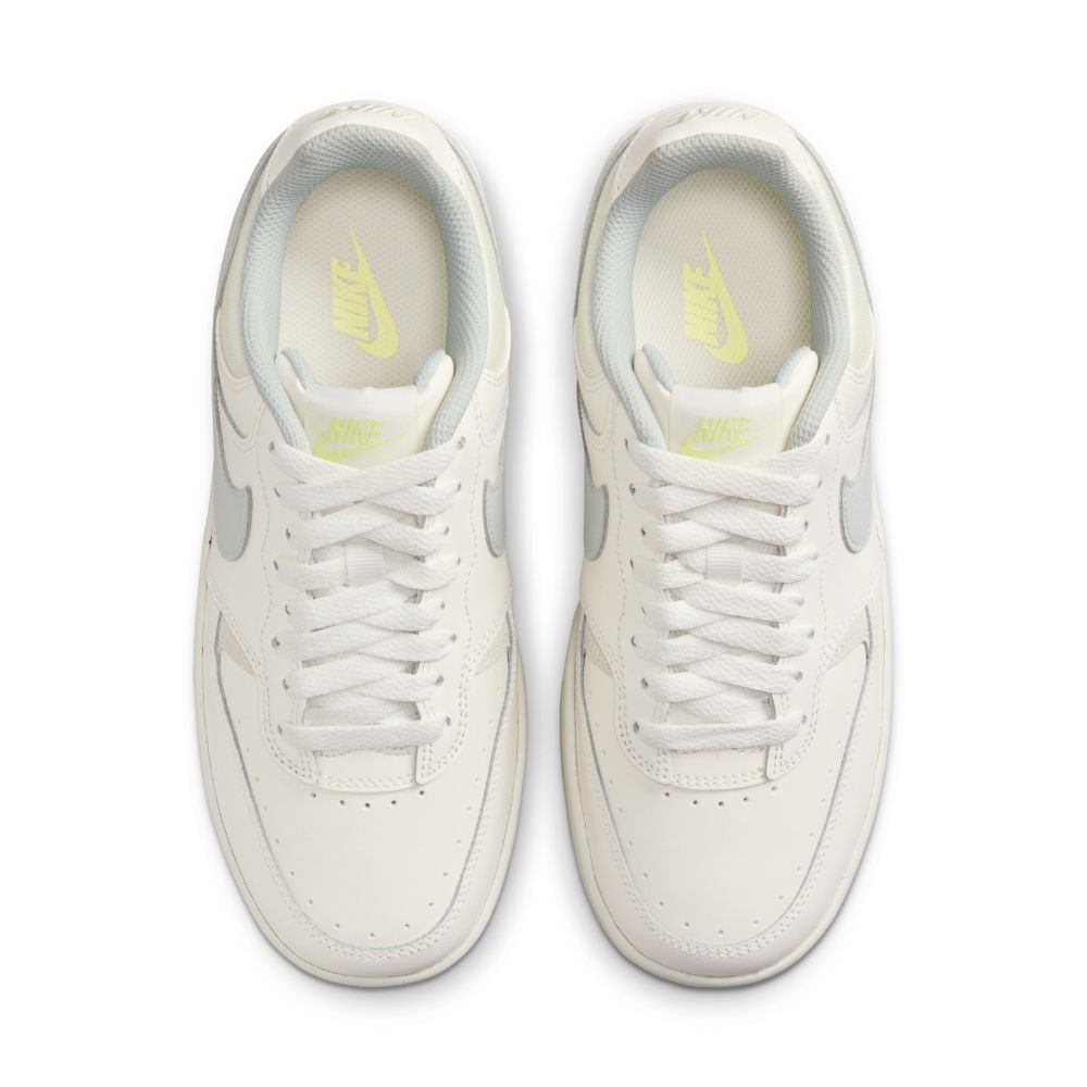 Nike Gamma Force Tenis beige de mujer lifestyle