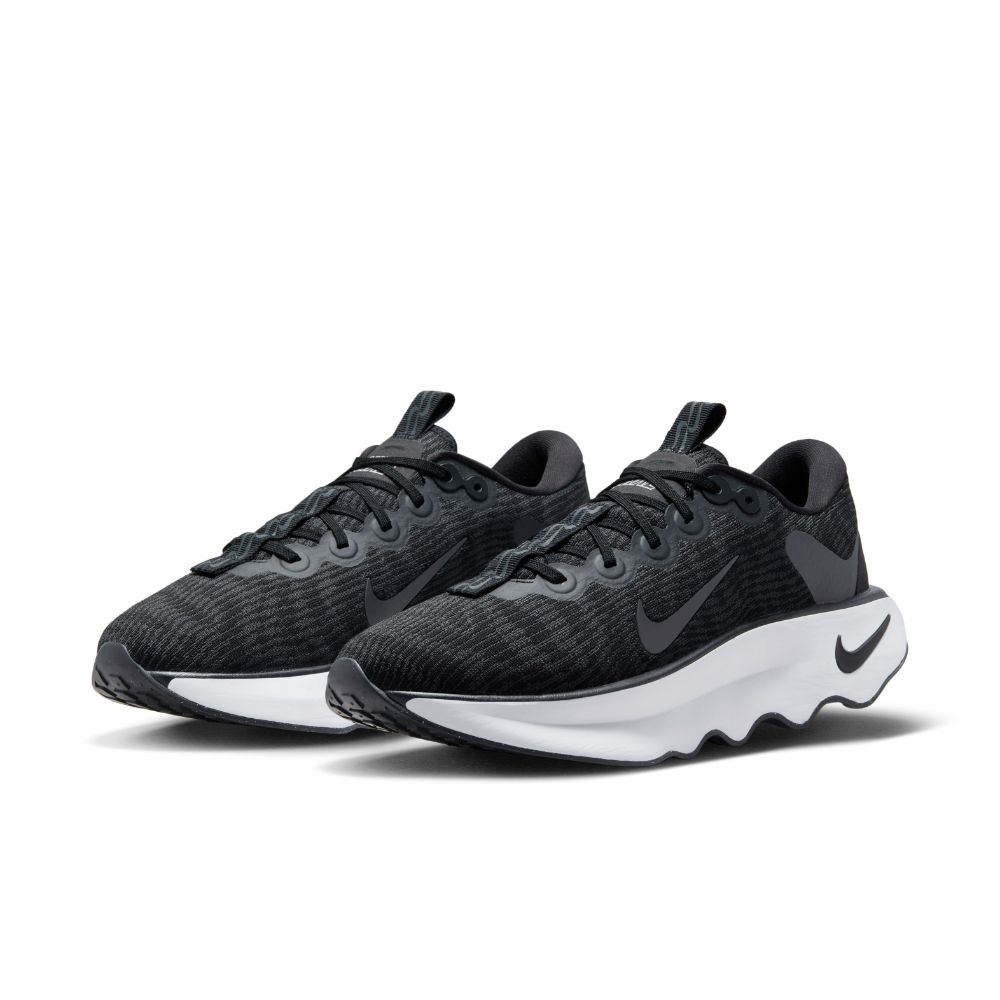 Nike Motiva Tenis negro de hombre para correr