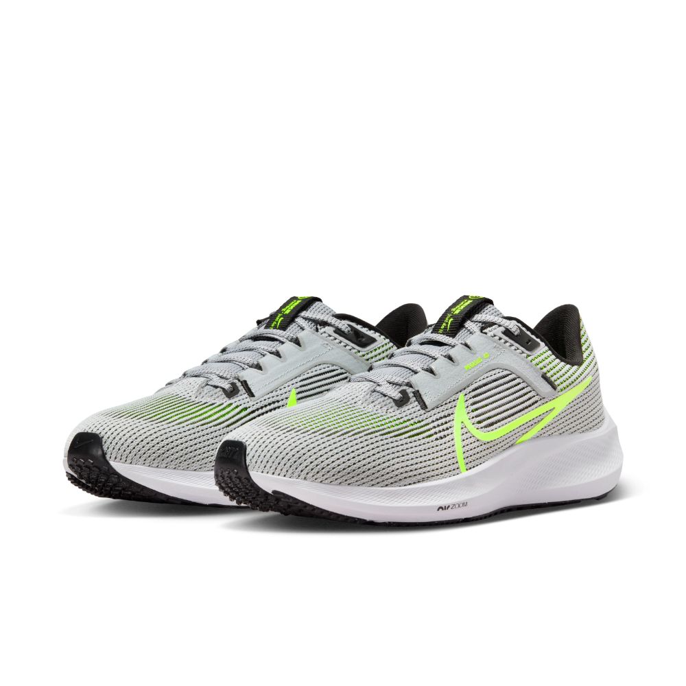 Nike Air Zoom Pegasus 40 Tenis gris de hombre para correr