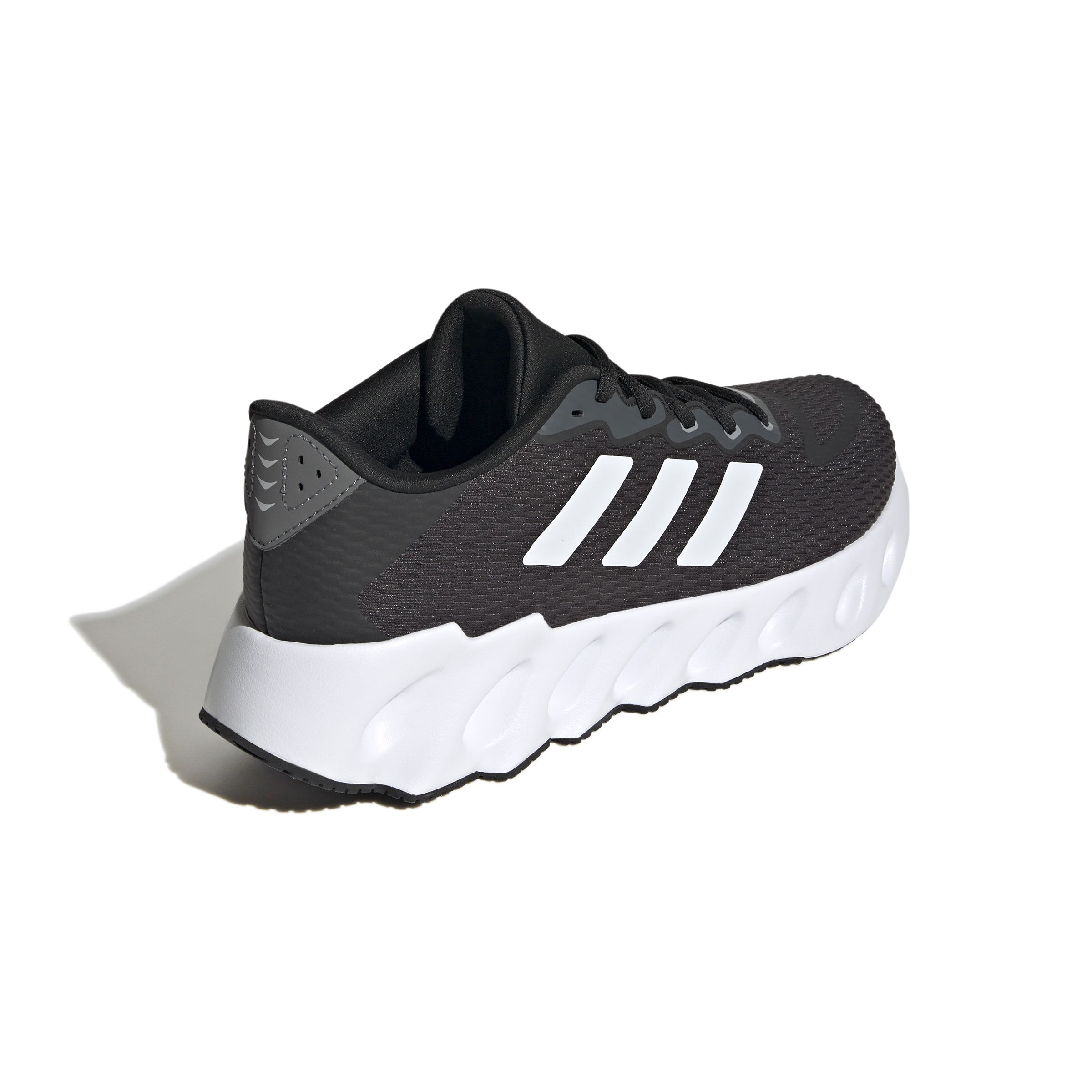 Adidas Tenis Running Switch Run negro de hombre para correr