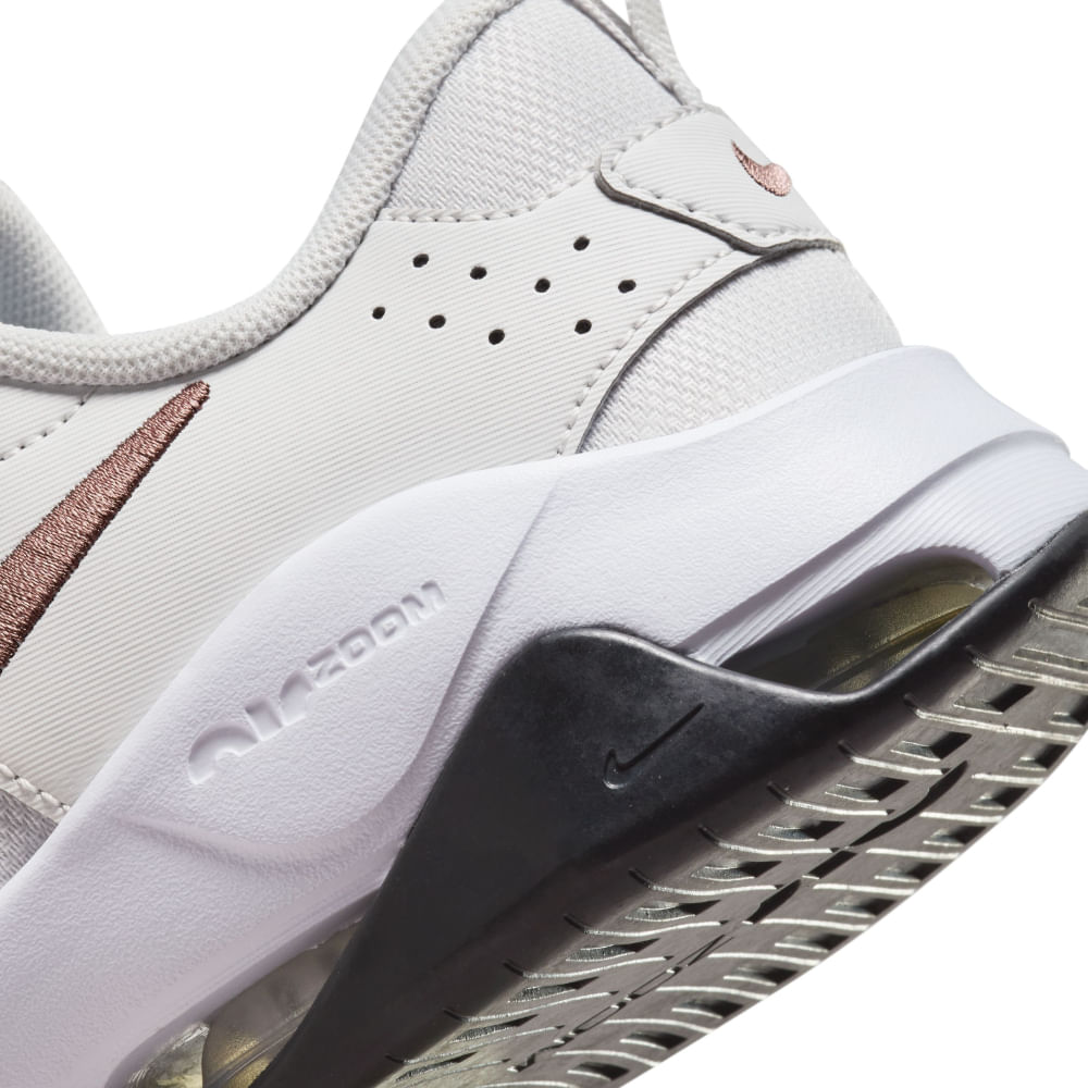 Nike W Nike Zoom Bella 6 Tenis gris de mujer para entrenamiento