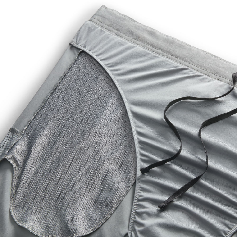 Nike M Nk Df Challenger 7Bf Short Pantaloneta gris de hombre para correr