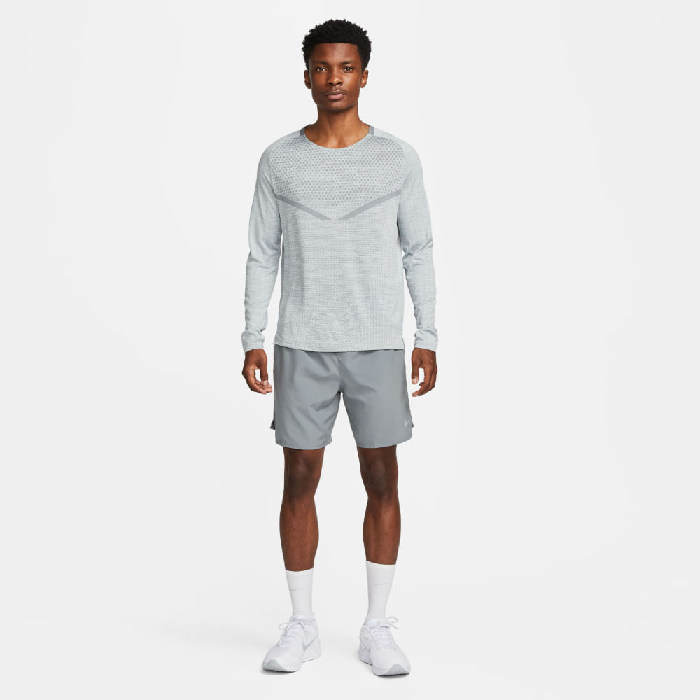 Nike M Nk Df Challenger 7Bf Short Pantaloneta gris de hombre para correr