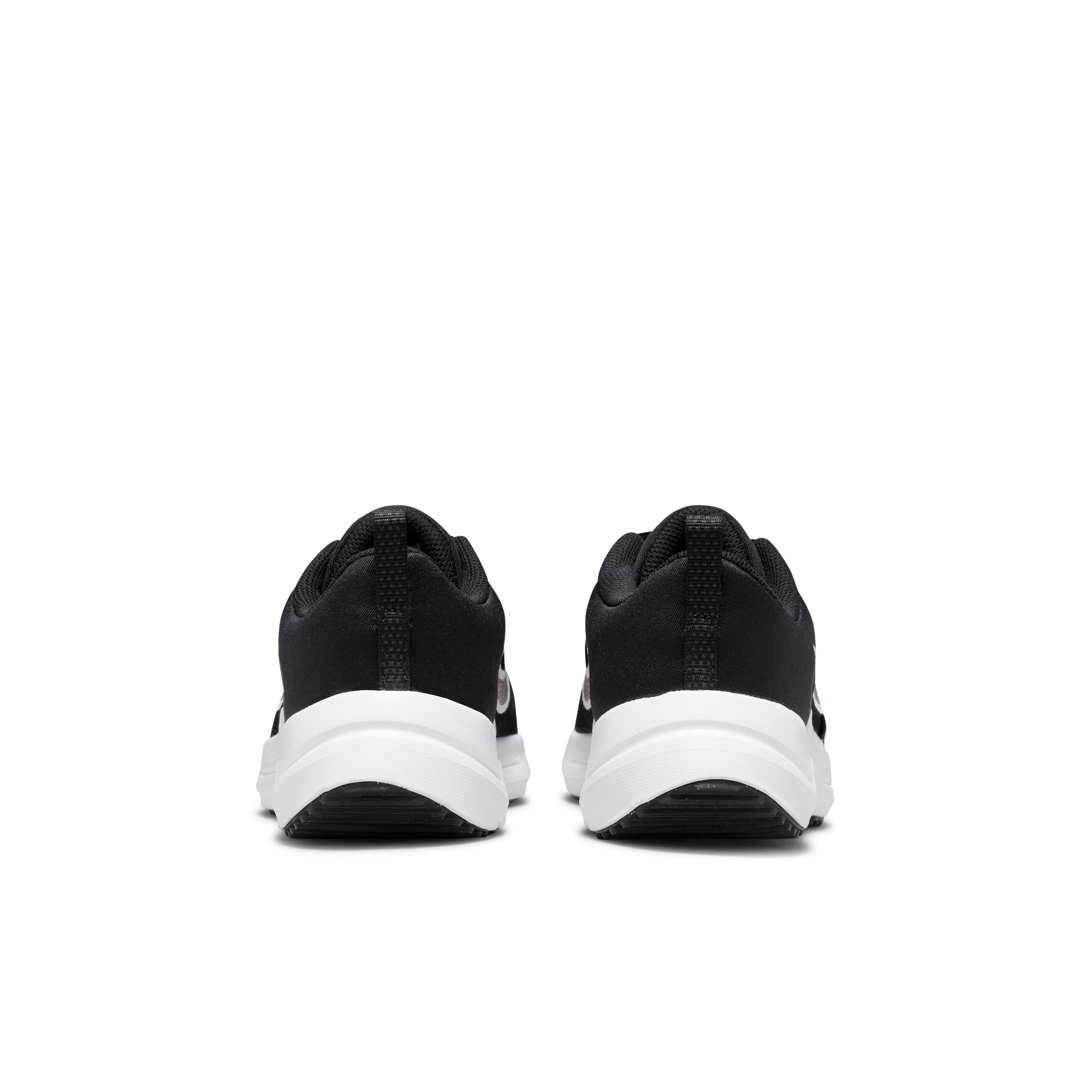 Nike Downshifter 12 Nn Gs Tenis negro de niño lifestyle
