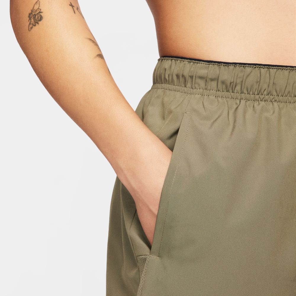 Nike M Nk Df Challenger 9Ul Hbr Pantaloneta verde de hombre para correr