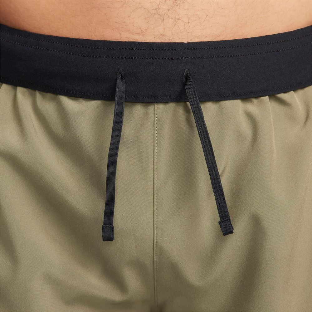 Nike M Nk Df Challenger 9Ul Hbr Pantaloneta verde de hombre para correr