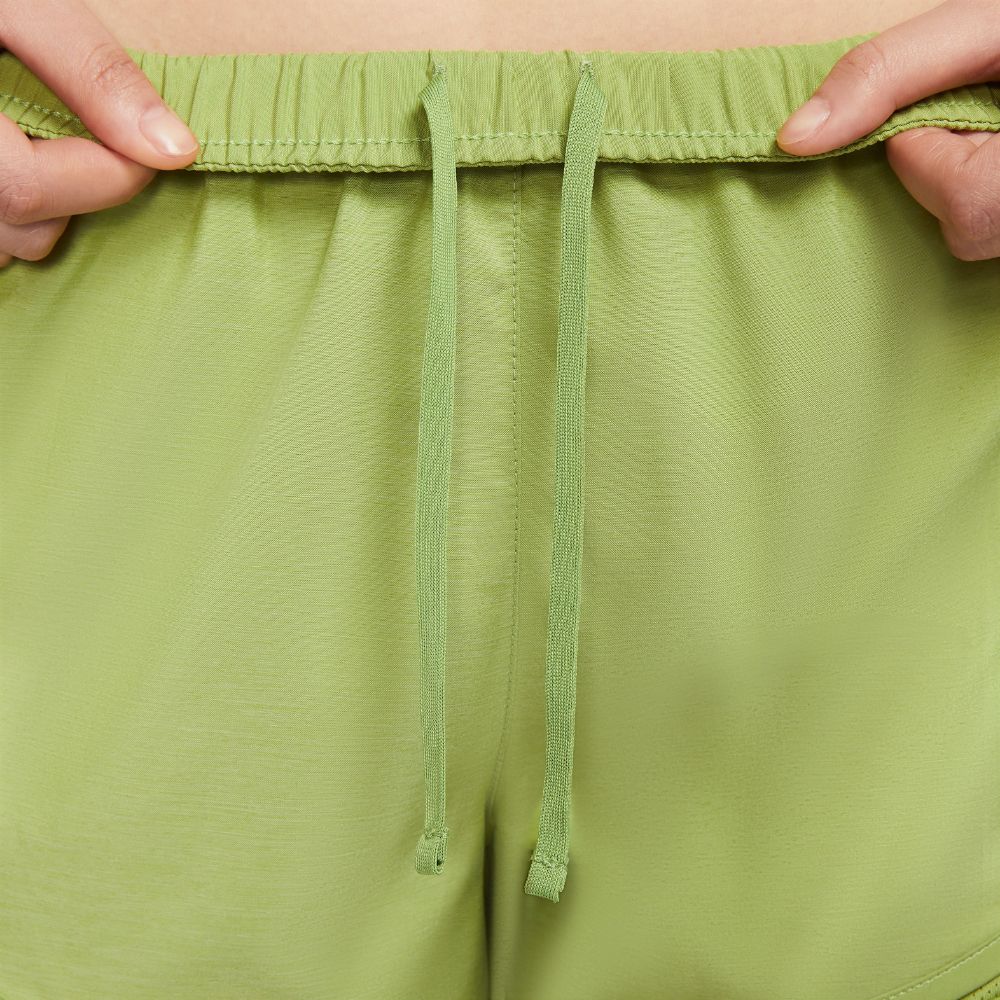 Nike W Nk Tempo Short Pantaloneta verde de mujer para correr