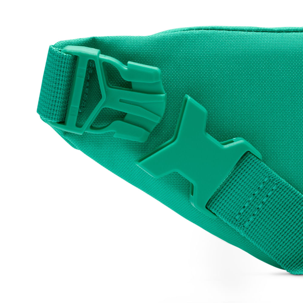 Nike Nk Heritage S Waistpack Canguro verde de hombre lifestyle