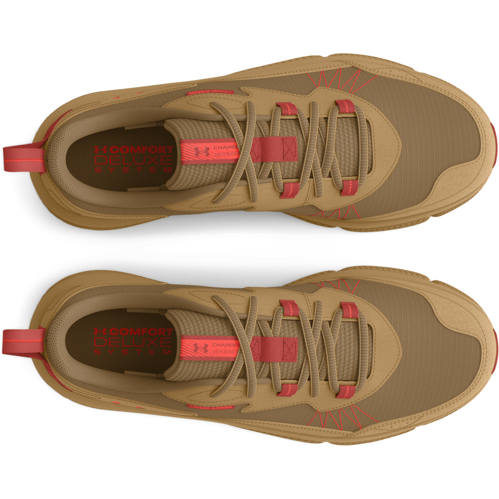 UA Charged Verssert 2 Tenis beige de hombre para correr