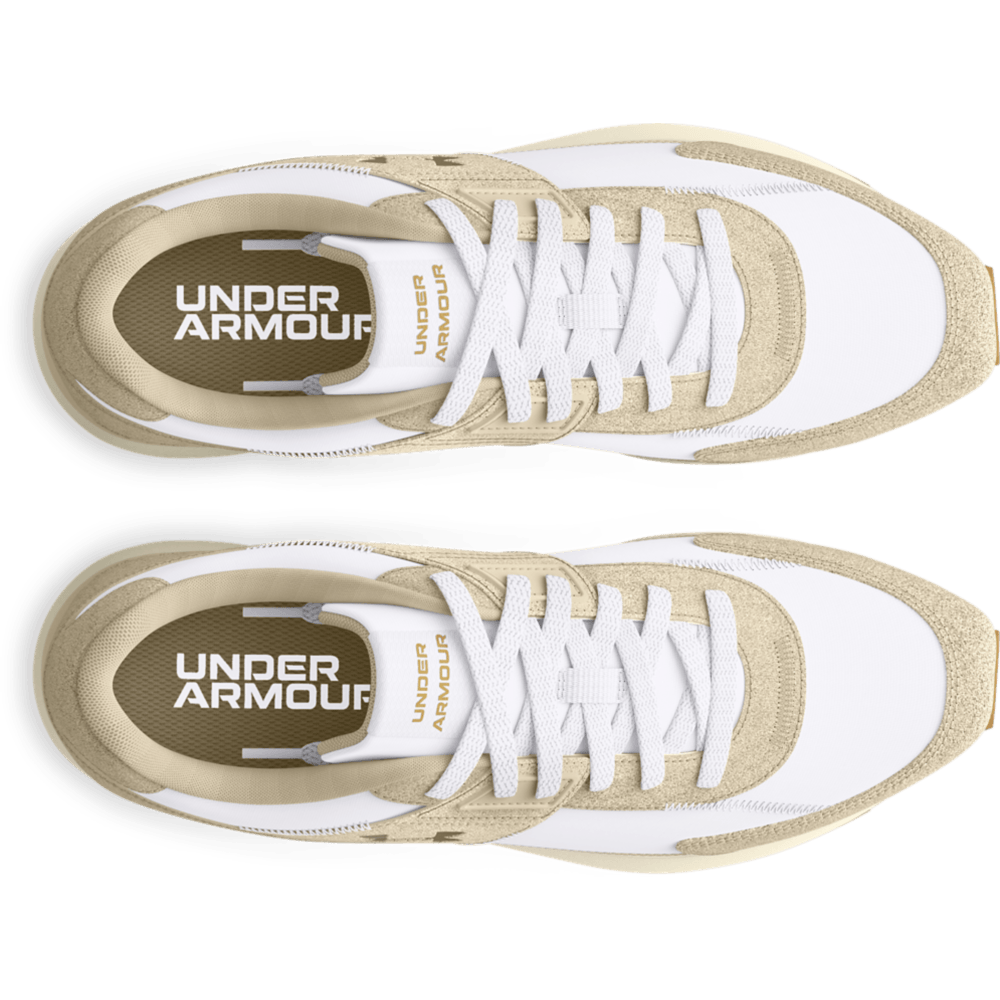 UA W Essential Runner Tenis blanco de mujer lifestyle